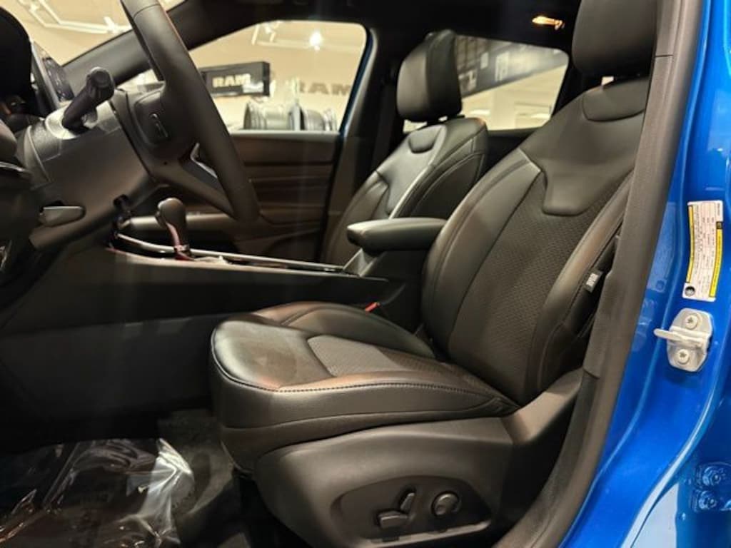 New 2025 Jeep Compass LATITUDE 4X4 Sport Utility