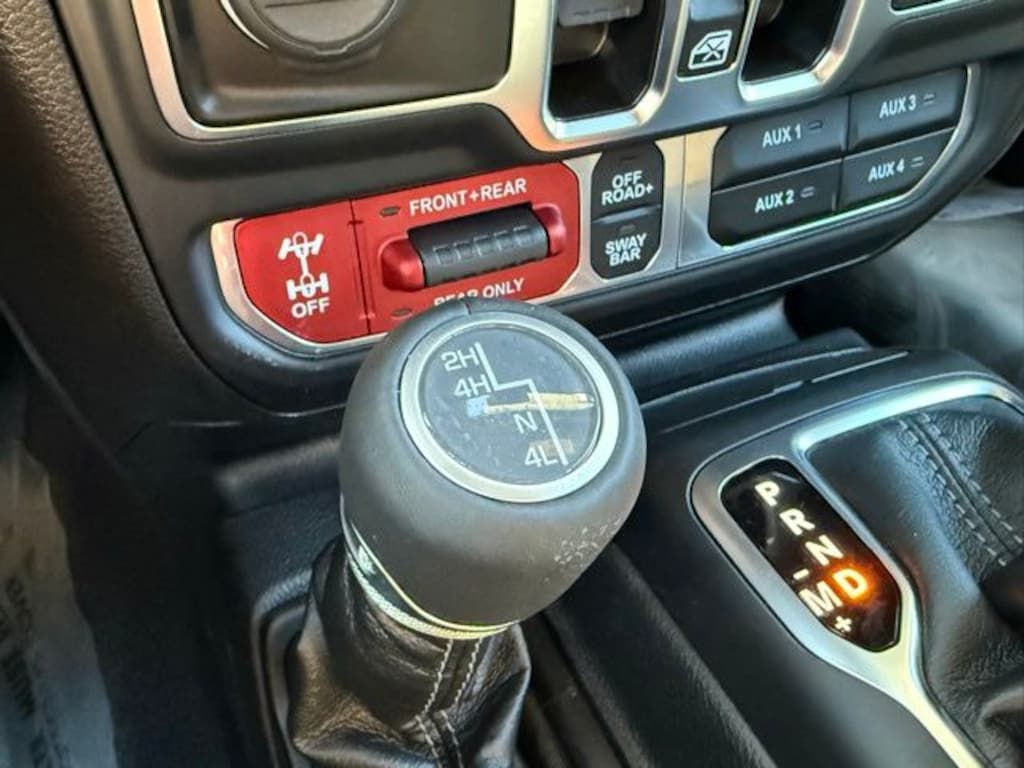 New 2025 Jeep Wrangler 4-DOOR RUBICON Sport Utility