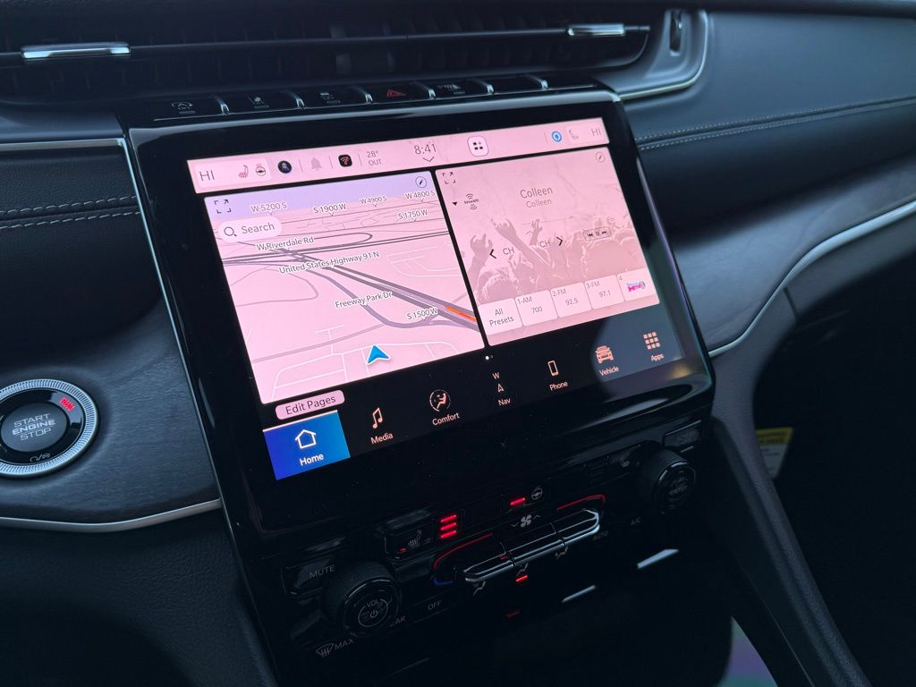 2025 Jeep Grand Cherokee Limited Sport photo 3