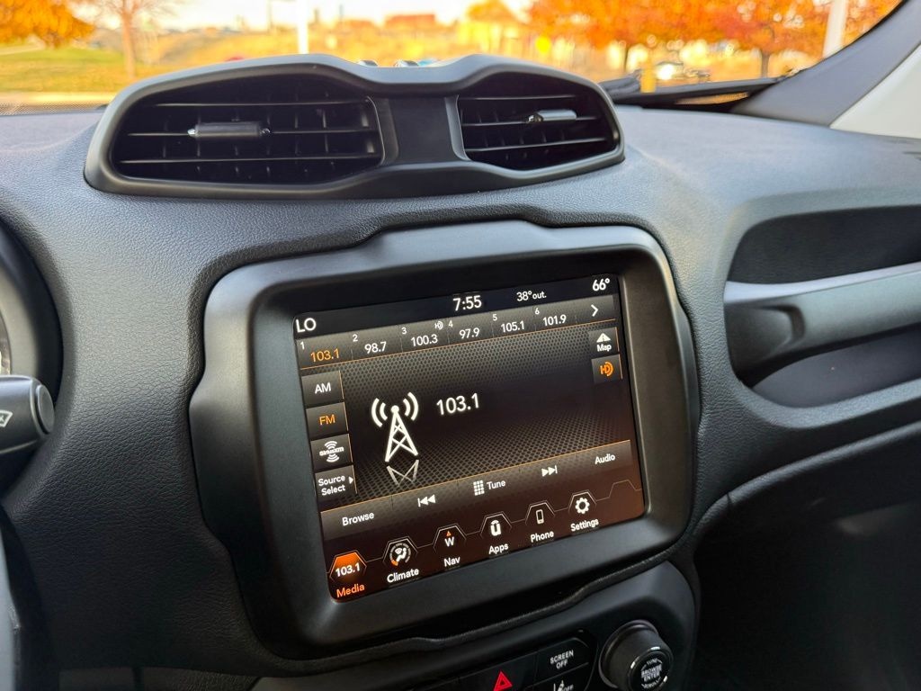 Used 2023 Jeep Renegade Latitude SUV