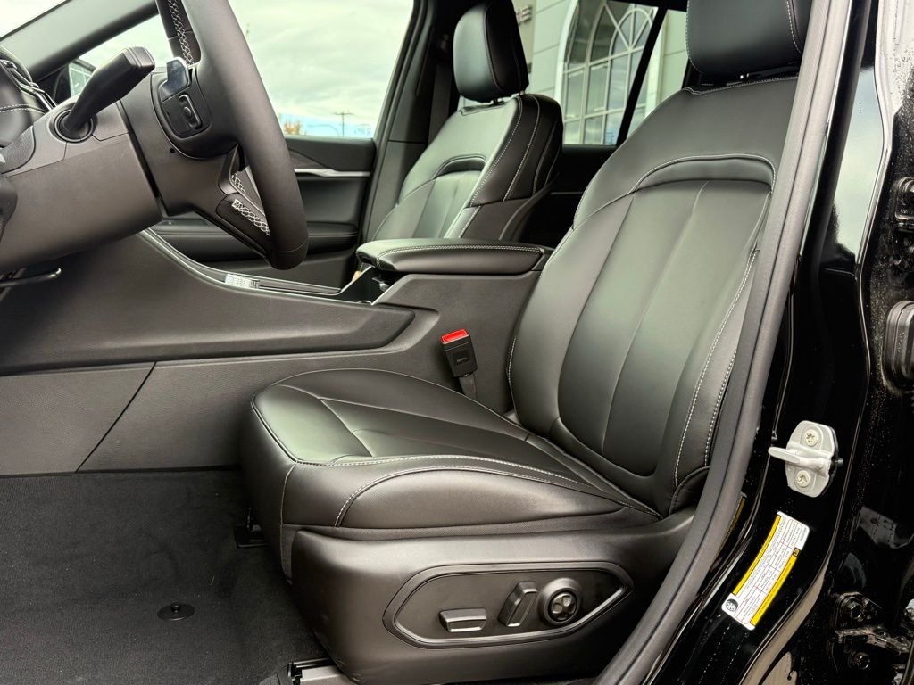 New 2025 Jeep Grand Cherokee LIMITED 4X4 Sport Utility