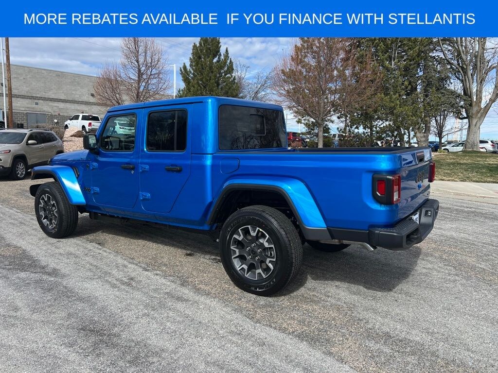 New 2026 Jeep Gladiator SAHARA 4X4 Pickup