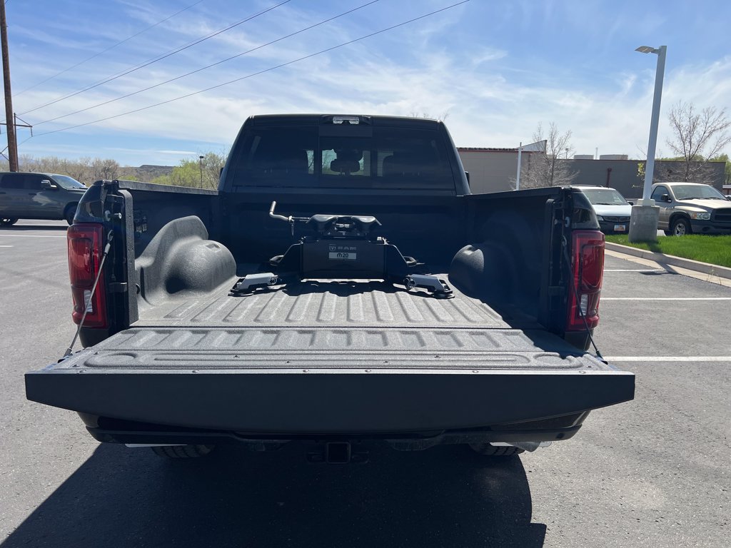 2026 RAM 3500 Laramie - Photo 22