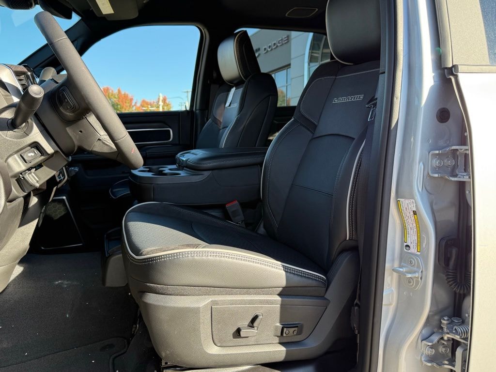 New 2026 Ram 2500 LARAMIE MEGA CAB 4X4 6'4 BOX Pickup