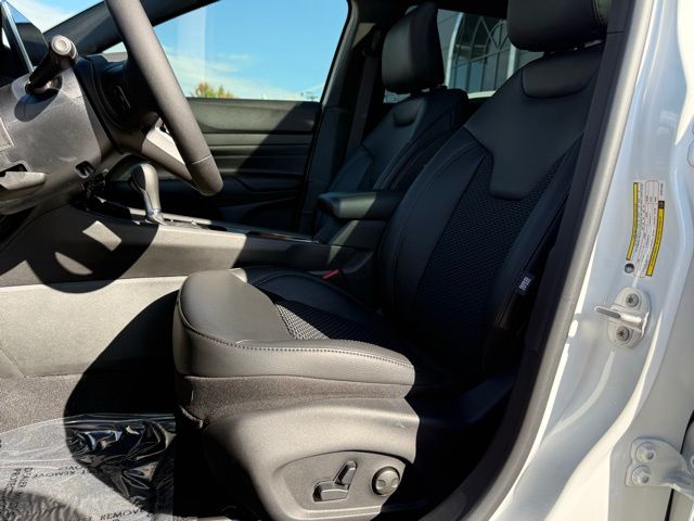 2025 Jeep Compass Latitude Sport photo 2