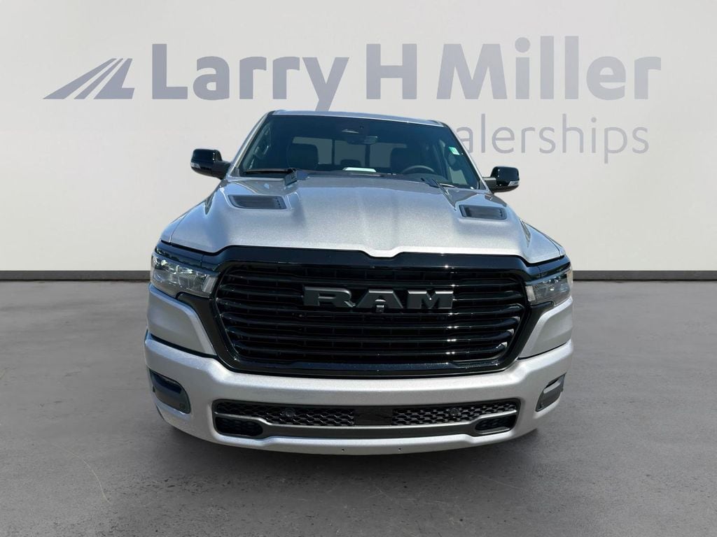 New 2026 Ram 1500 LARAMIE CREW CAB 4X4 5'7 BOX Pickup