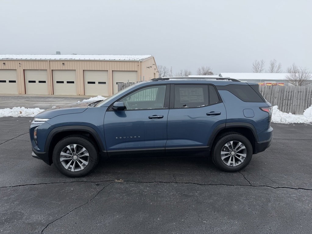 2026 Chevrolet Equinox LT photo 2