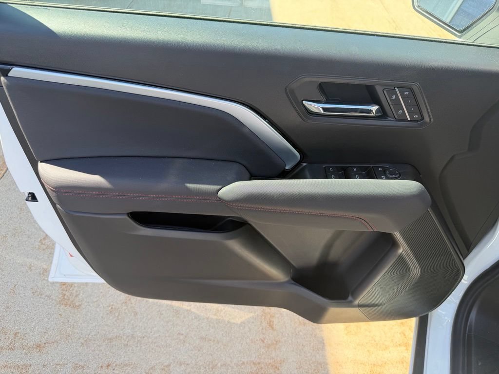 2026 Chevrolet Colorado Z71 - Photo 14