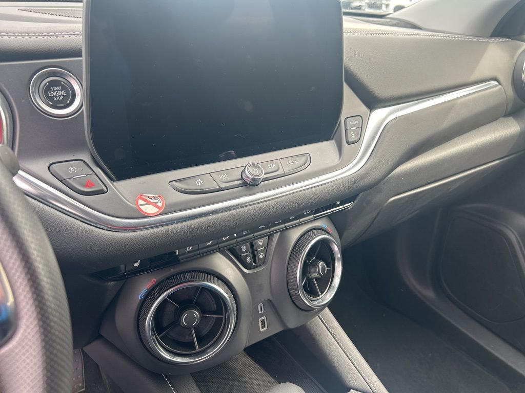 2025 Chevrolet Blazer 2LT - Photo 13