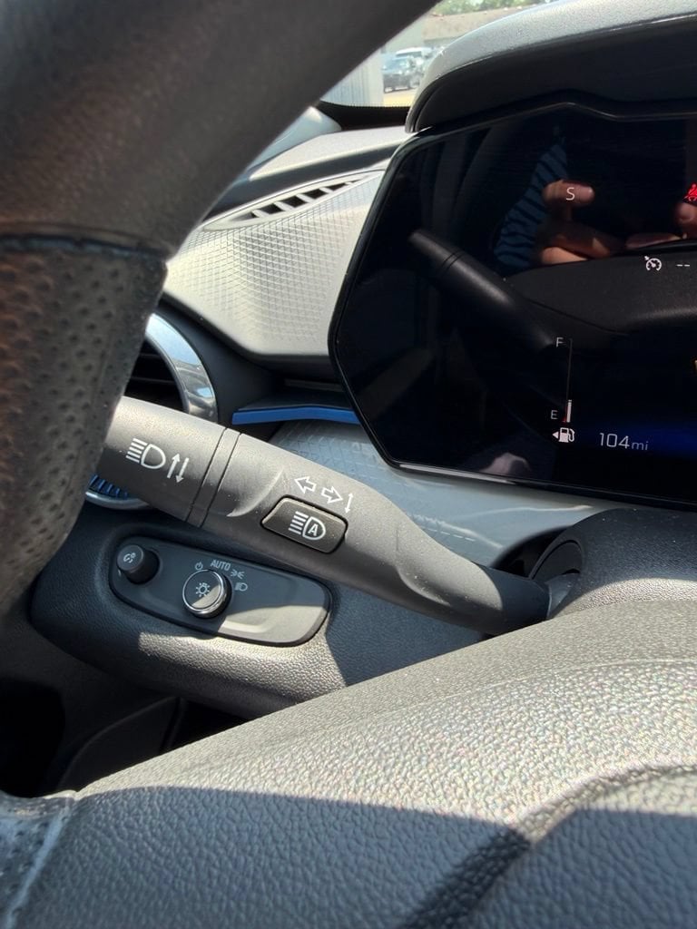2025 Chevrolet Trax LT - Photo 24