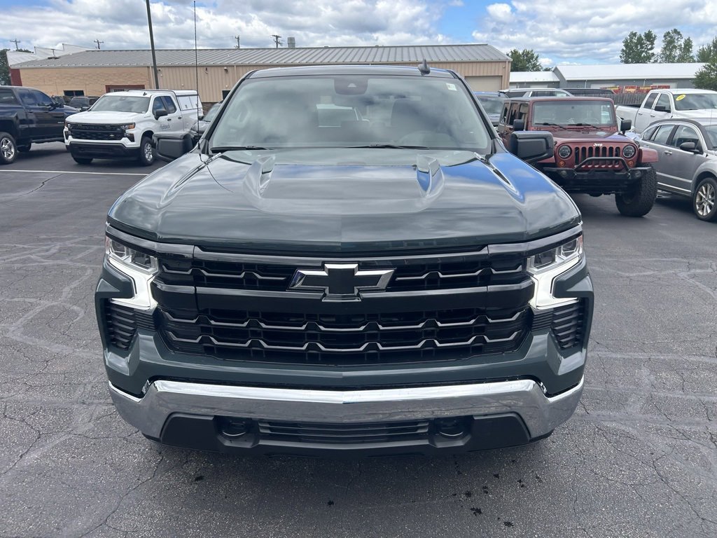 2026 Chevrolet Silverado 1500 LT photo 3