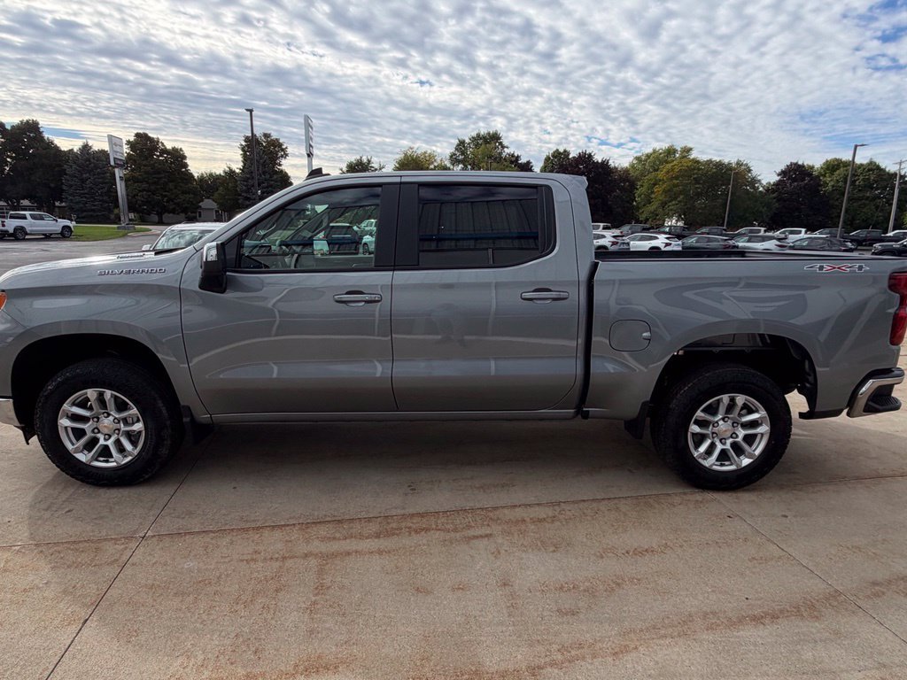 2026 Chevrolet Silverado 1500 LT - Photo 6