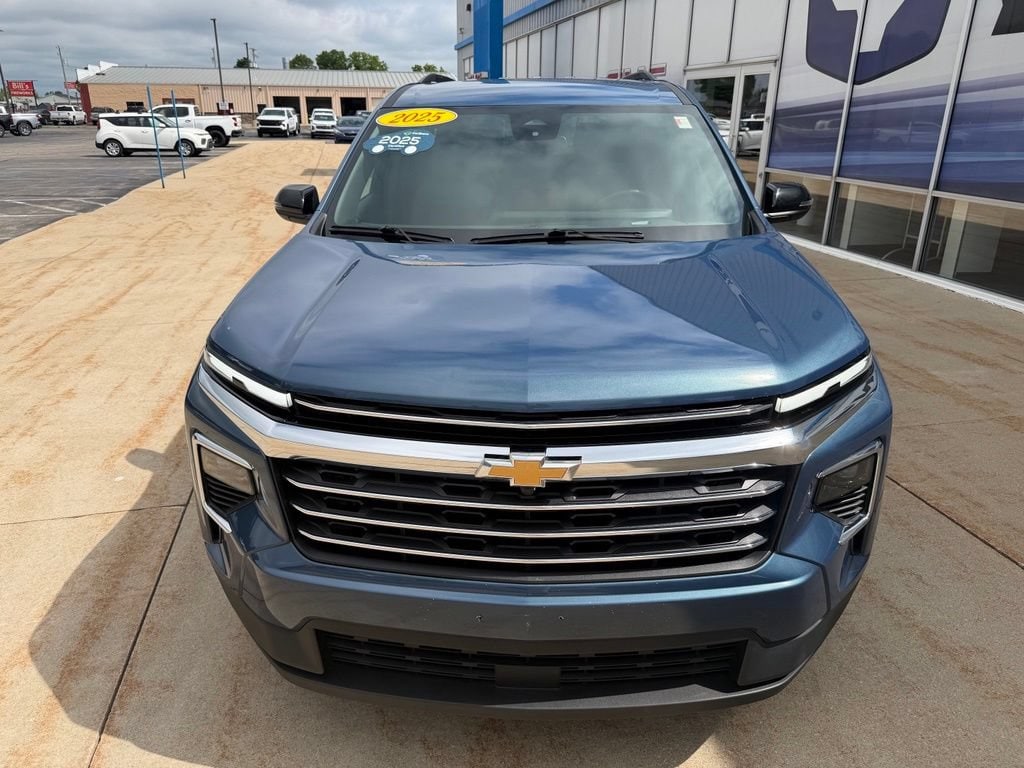 2025 Chevrolet Traverse LT - Photo 8