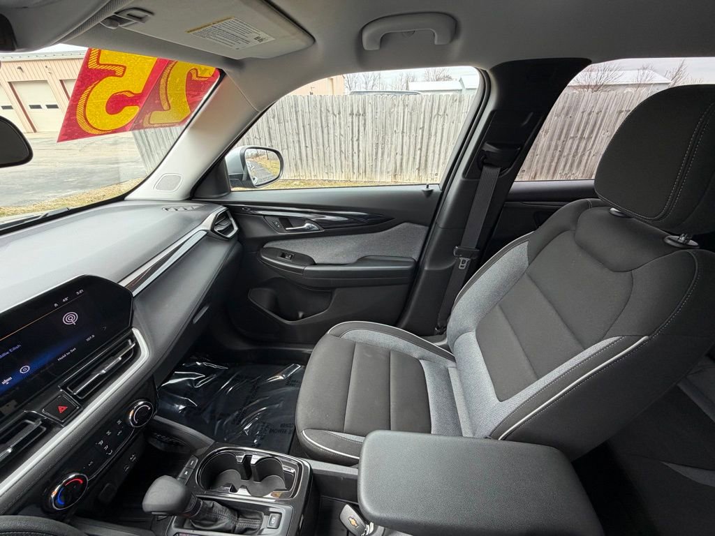 2025 Chevrolet Trailblazer LT - Photo 11