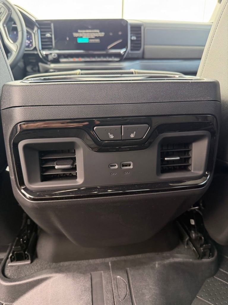 2026 Chevrolet Silverado 1500 ZR2 - Photo 10