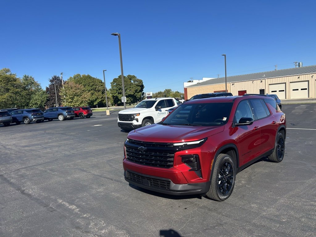 2026 Chevrolet Traverse photo 2