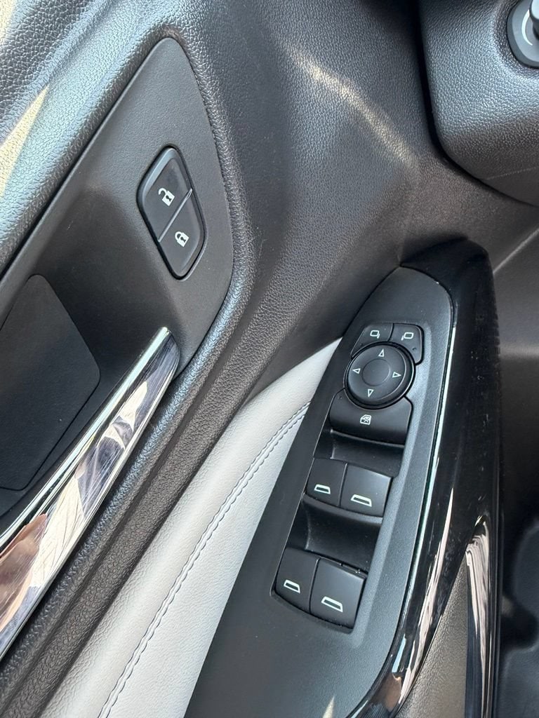 2025 Chevrolet Trax LT - Photo 14