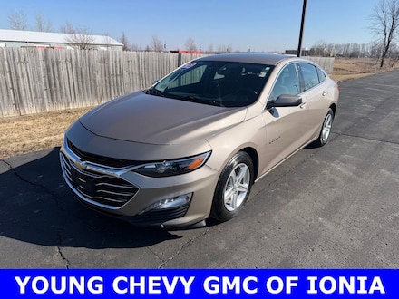 2023 Chevrolet Malibu LT Car