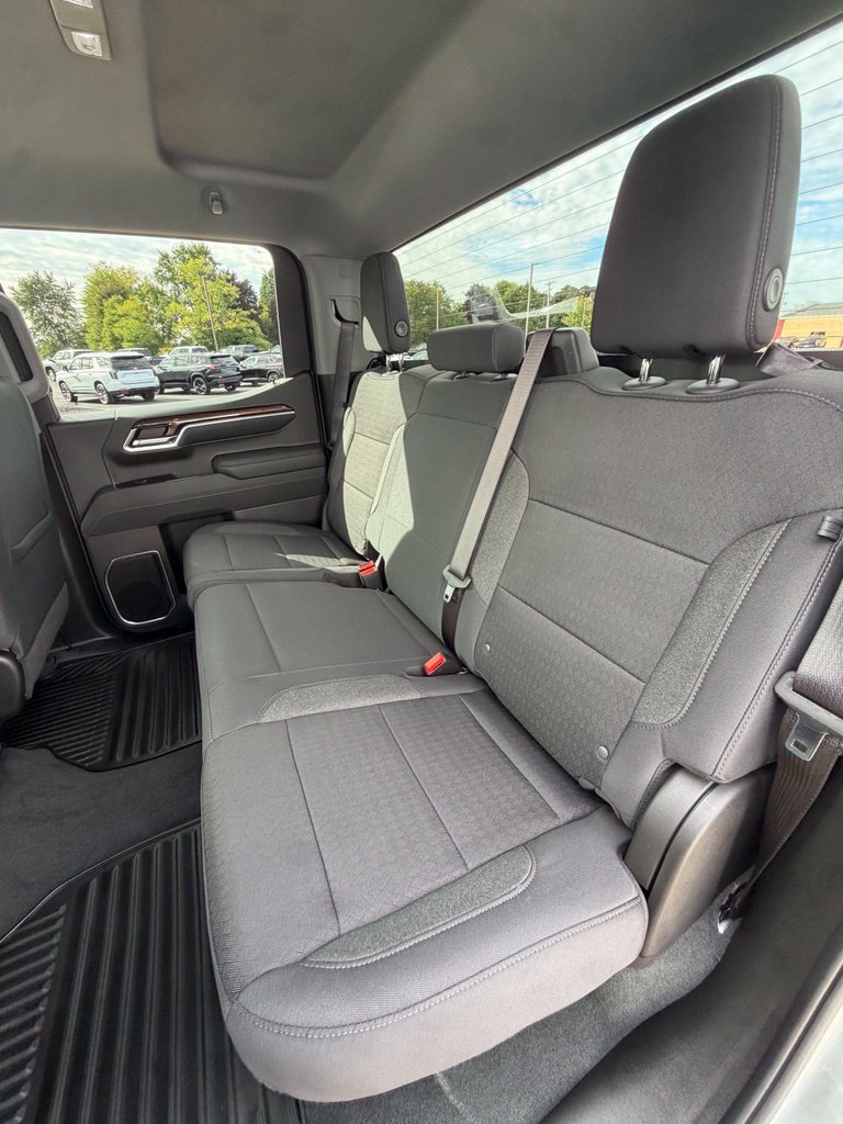2026 Chevrolet Silverado 1500 LT - Photo 10