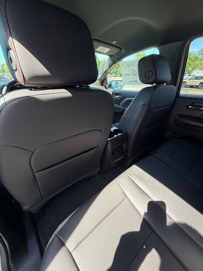 2026 Chevrolet Colorado Z71 - Photo 12