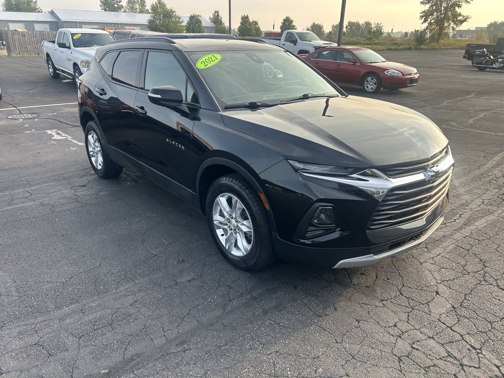 2021 Chevrolet Blazer 2LT photo 3