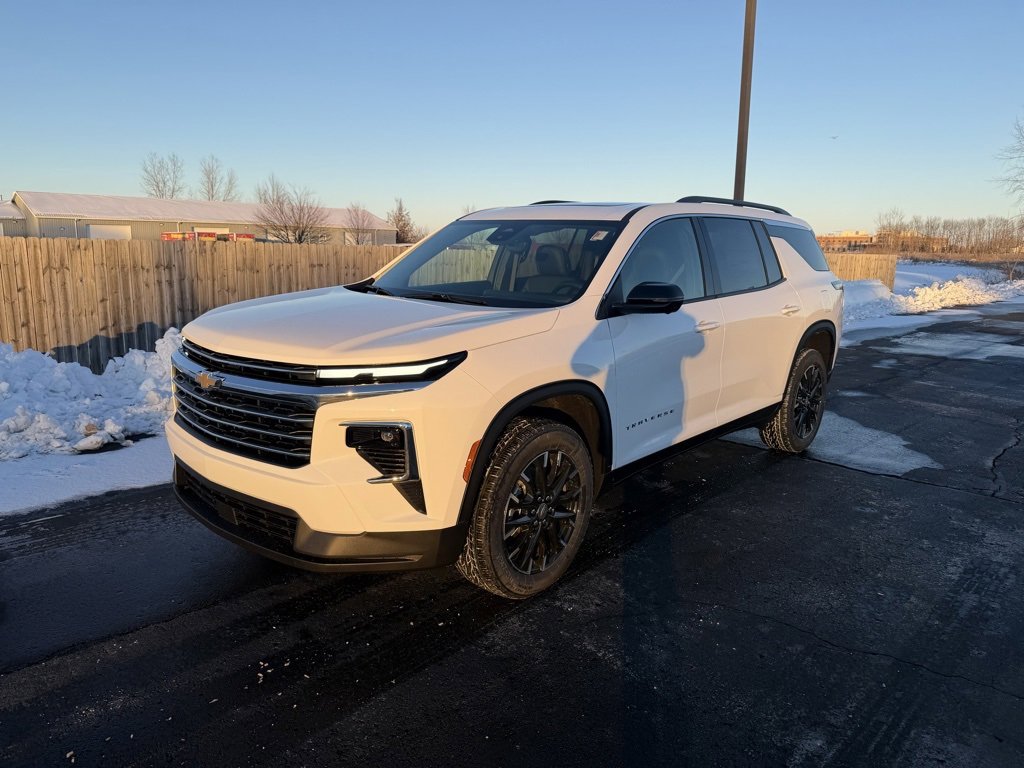 2026 Chevrolet Traverse LT's photo