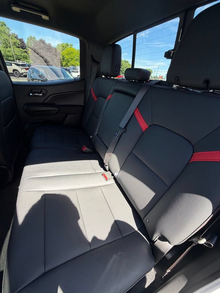 2026 Chevrolet Colorado Z71 - Photo 11