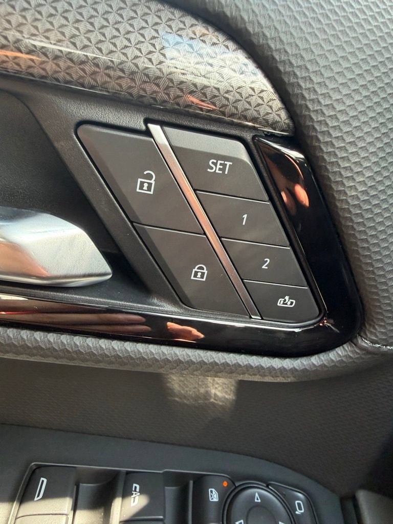 2026 Chevrolet Silverado 1500 ZR2 - Photo 18