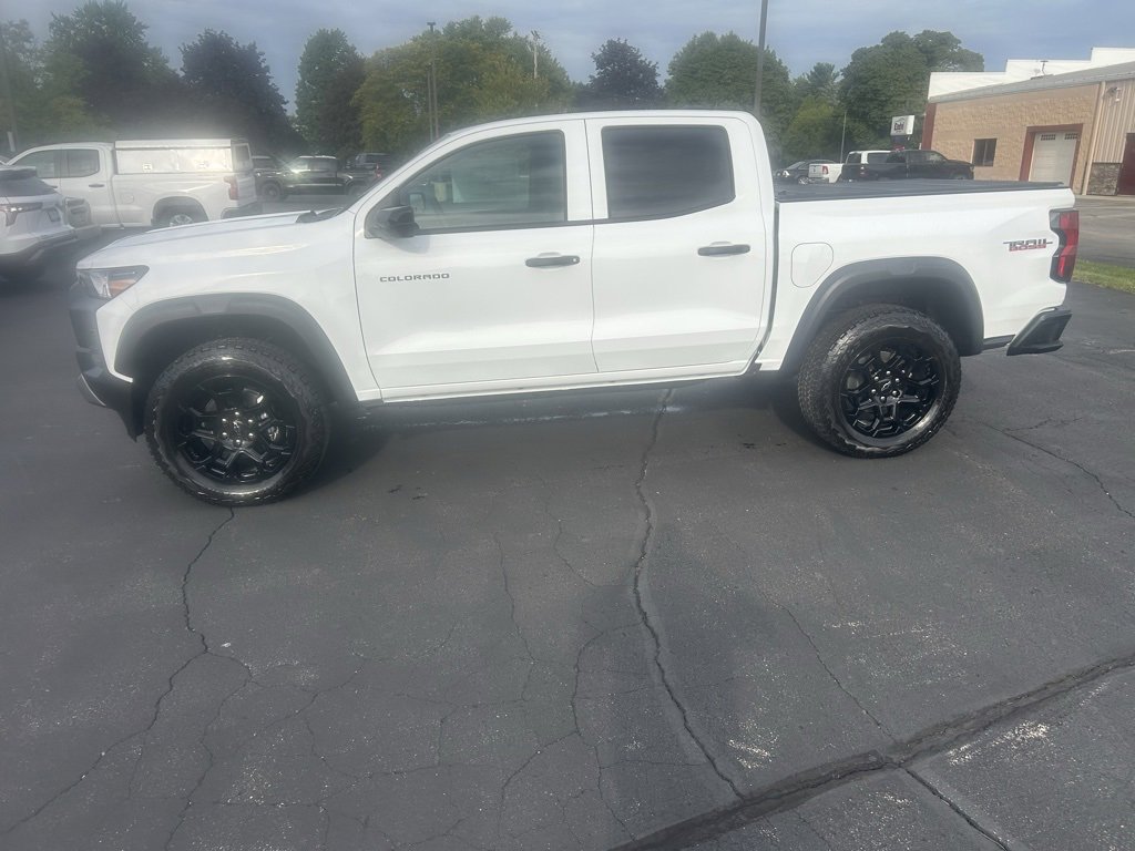 2026 Chevrolet Colorado Trail Boss photo 3