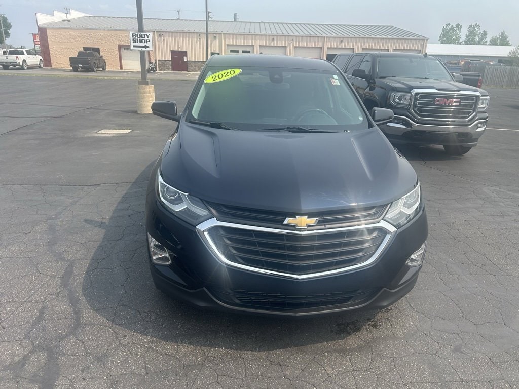 Used 2020 Chevrolet Equinox LT with VIN 2GNAXKEV3L6132818 for sale in Ionia, MI