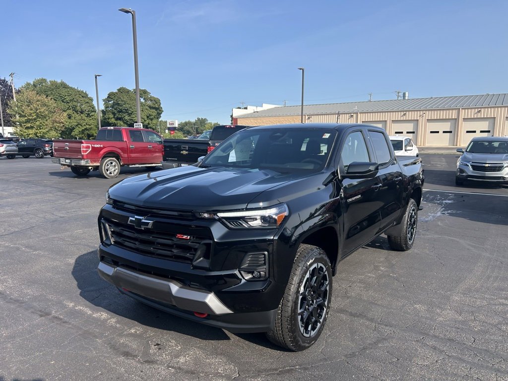 2026 Chevrolet Colorado Z71 photo 2