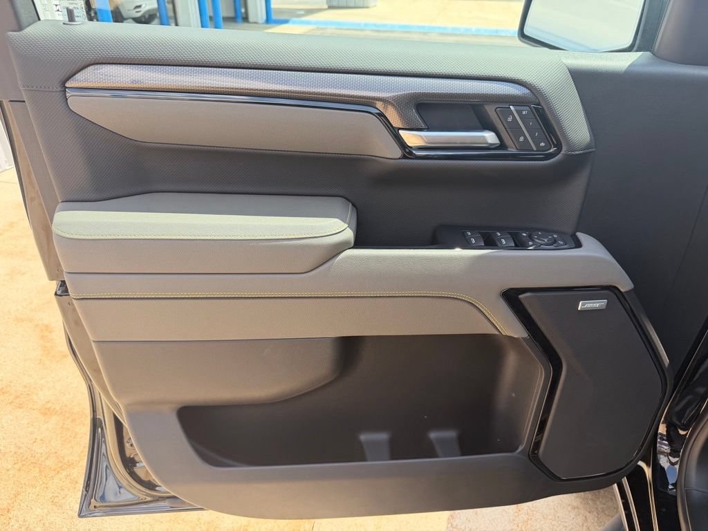 2026 Chevrolet Silverado 1500 ZR2 - Photo 17