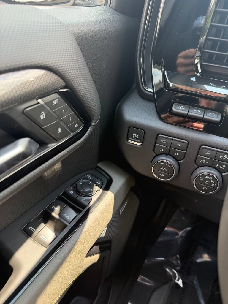 2026 Chevrolet Silverado 1500 ZR2 - Photo 19