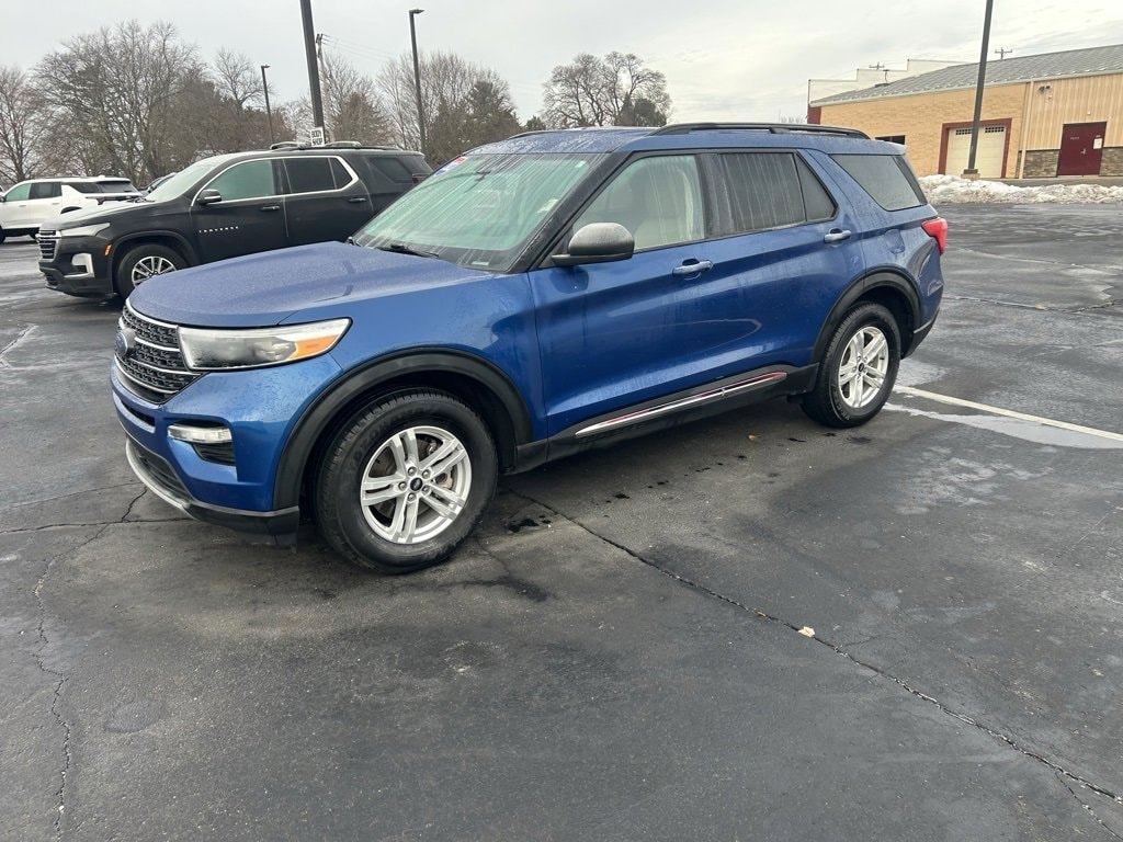 2022 Ford Explorer XLT's photo