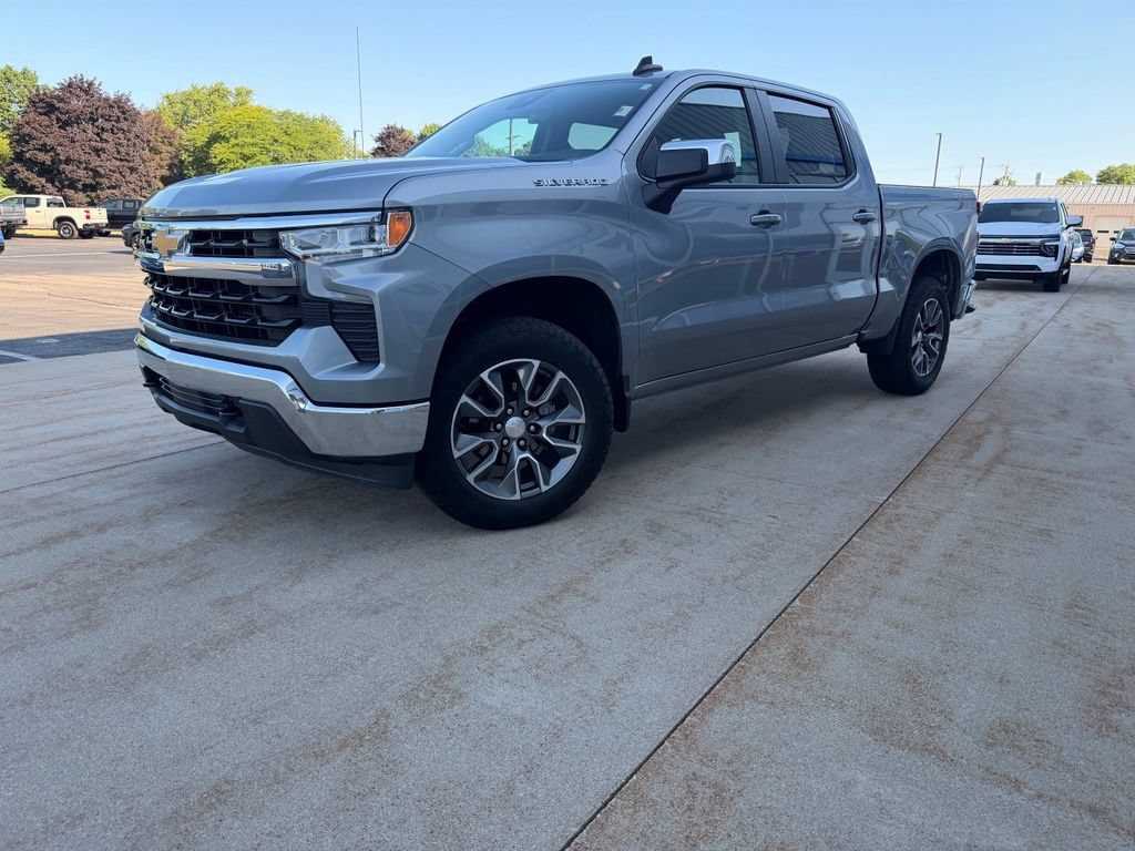 2024 Chevrolet Silverado 1500 LT - Photo 7