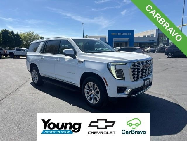 2025 GMC Yukon Denali AWD's photo