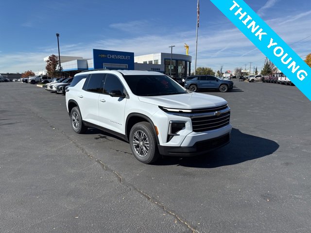 2026 Chevrolet Traverse LT's photo