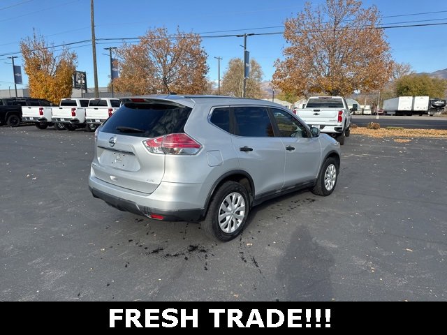 2016 Nissan Rogue S photo 3