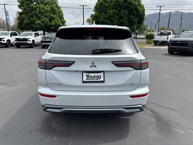 2025 Mitsubishi Outlander SE - Photo 6
