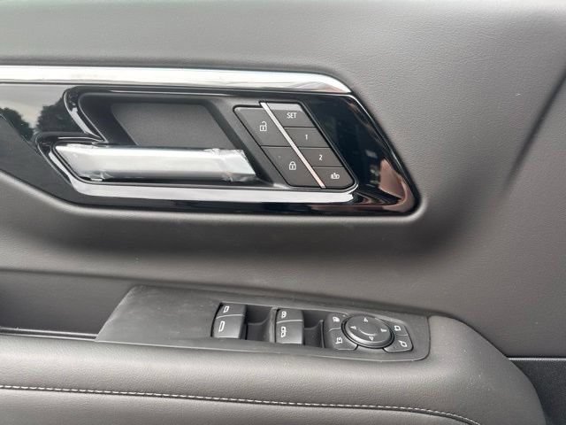 2026 Chevrolet Suburban Z71 - Photo 26