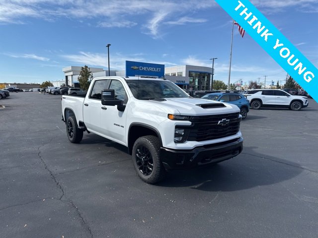 2026 Chevrolet Silverado HD Custom's photo