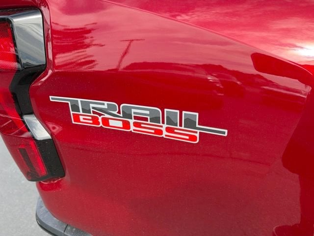 2026 Chevrolet Colorado Trail Boss - Photo 10