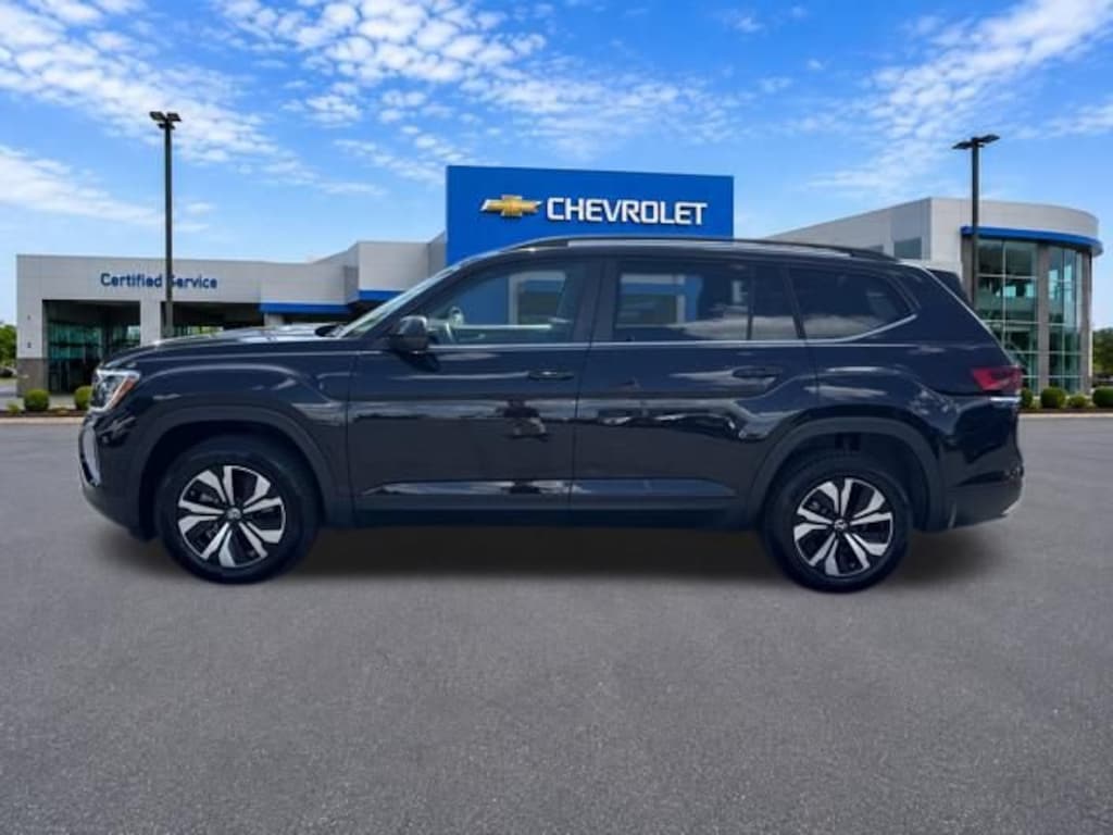 Used 2024 Volkswagen Atlas 2.0T SE
