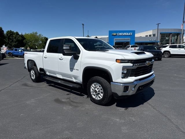 2025 Chevrolet Silverado HD LT 4WD Crew Cab Standard Box's photo