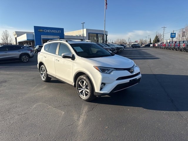 2017 Toyota RAV4 XLE's photo