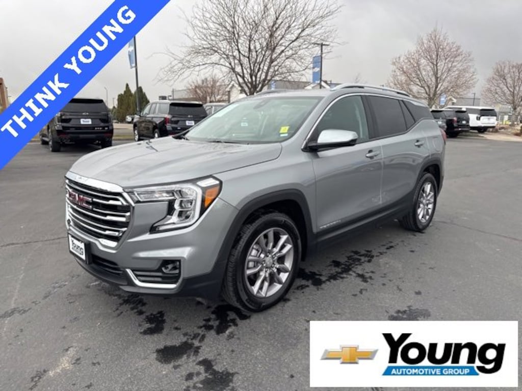 Used 2024 GMC Terrain SLT SUV