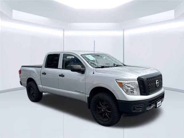 2017 Nissan Titan