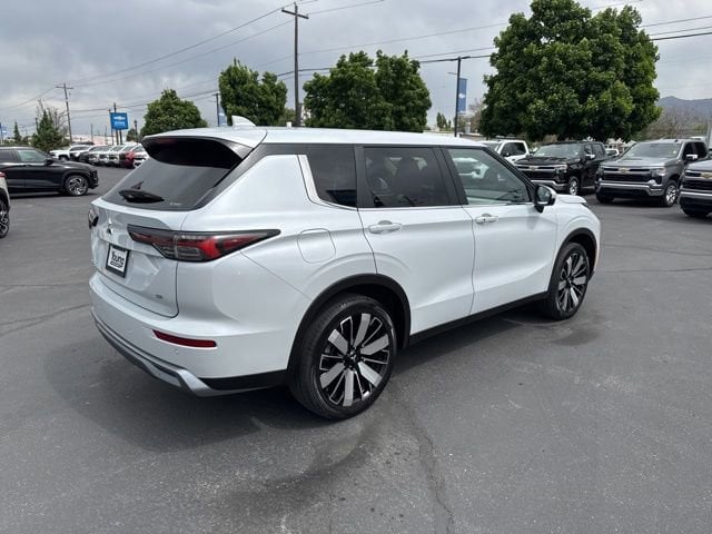 2025 Mitsubishi Outlander SE - Photo 7