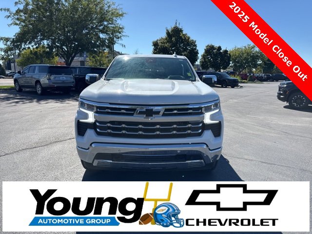 2025 Chevrolet Silverado 1500 LTZ photo 2