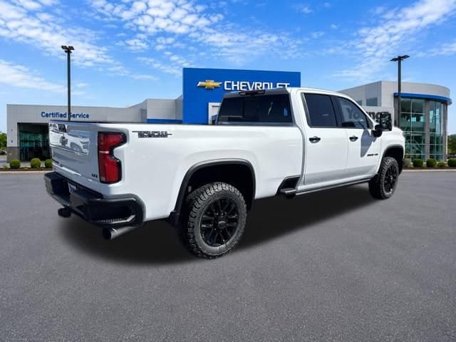 2026 Chevrolet Silverado 3500HD LTZ - Photo 8